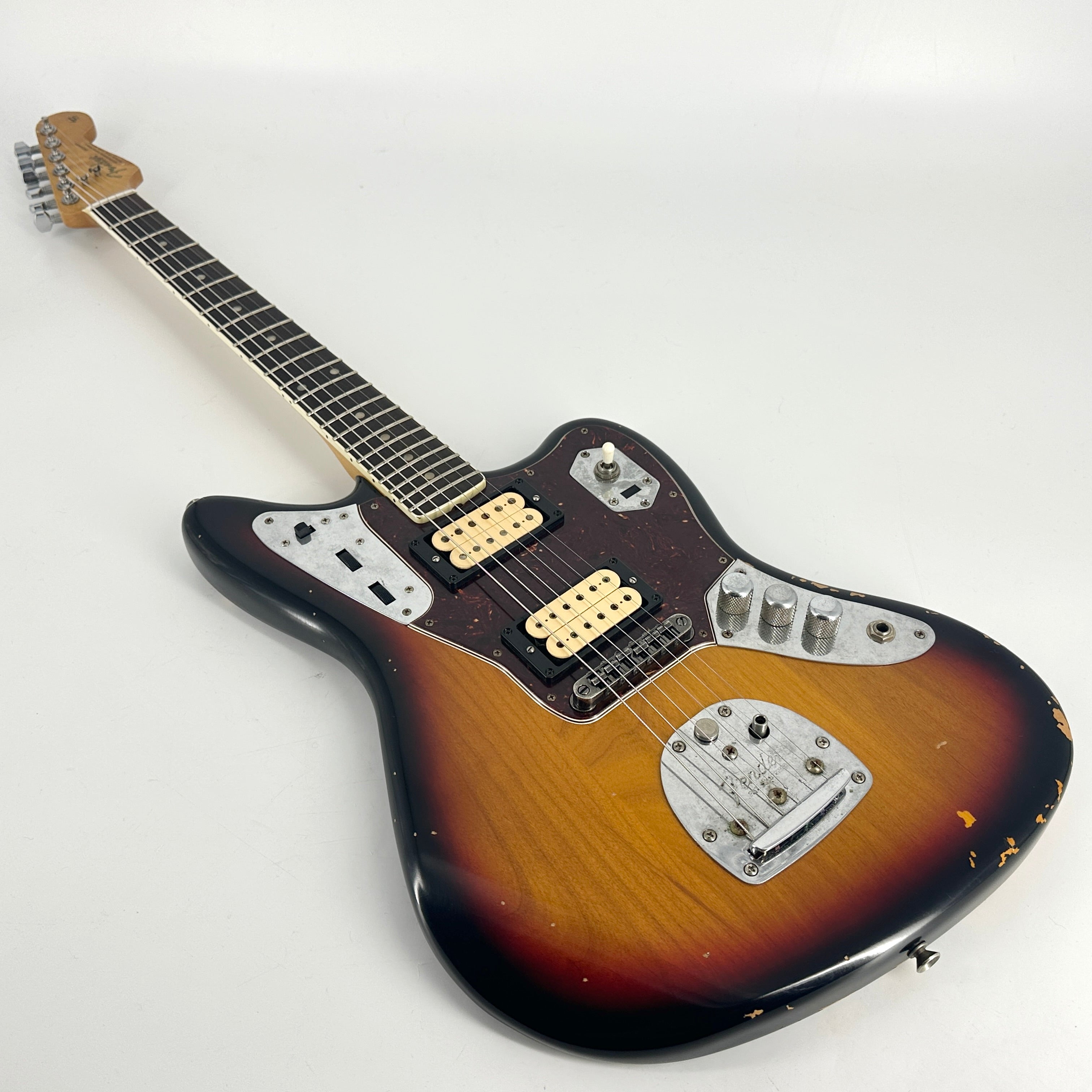 2015 Fender Kurt Cobain Signature Road Worn Jaguar - 3 Colour Sunburst –  Jordan Guitars