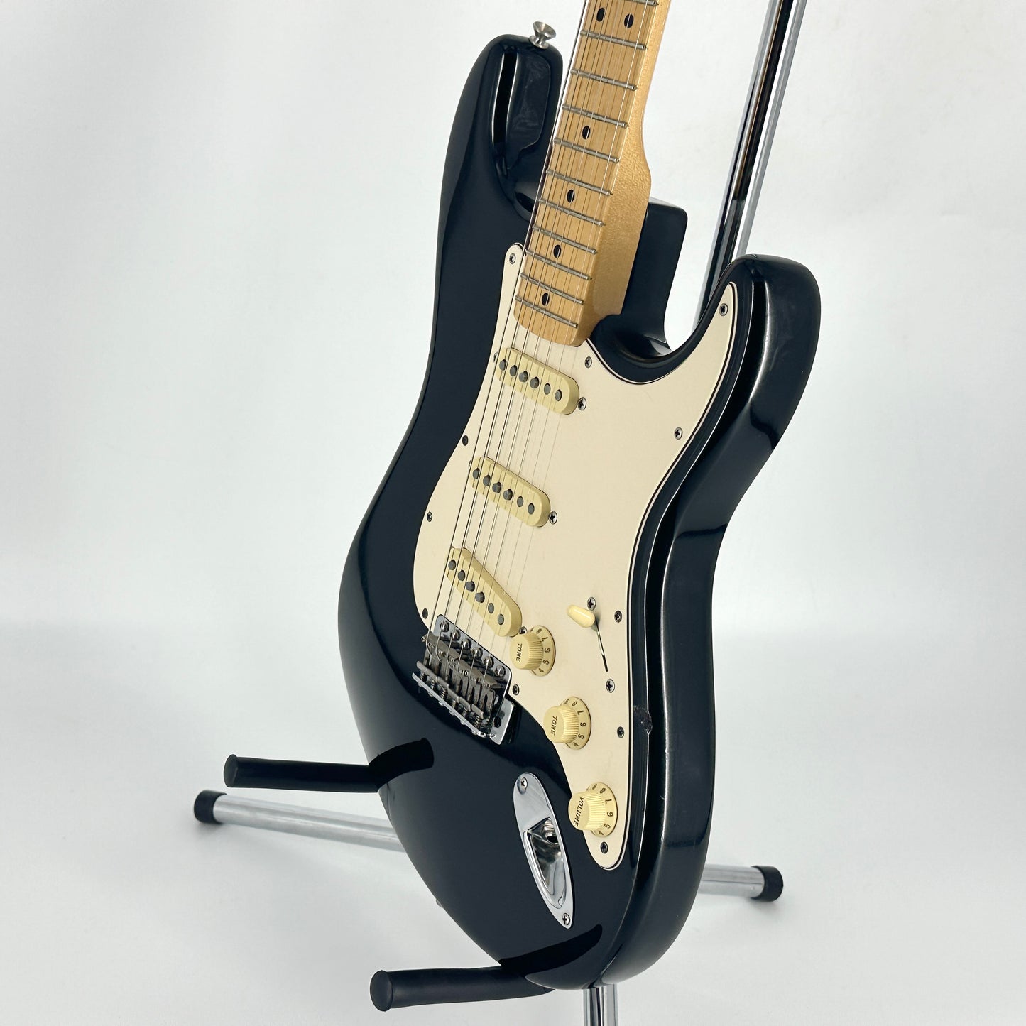 2005 Fender American Vintage ‘70s Stratocaster – Black