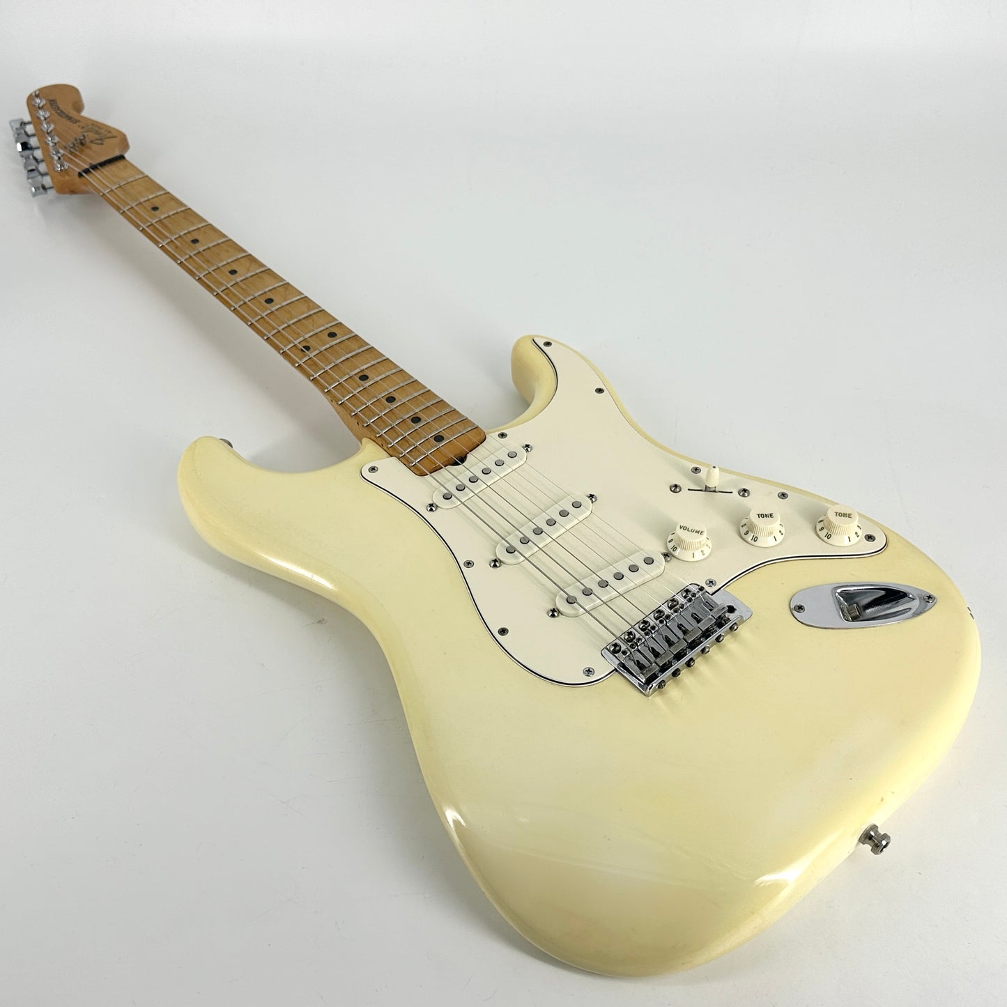 1982 Fender American Dan Smith Stratocaster – White