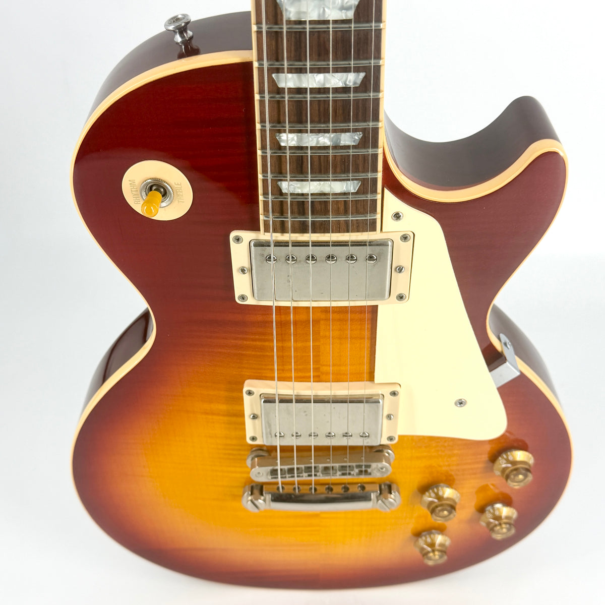 2004 Gibson Les Paul Standard – Cherry Sunburst