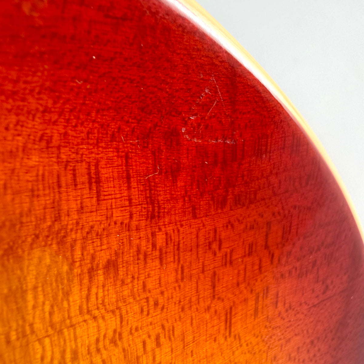 2004 Gibson Les Paul Standard – Cherry Sunburst