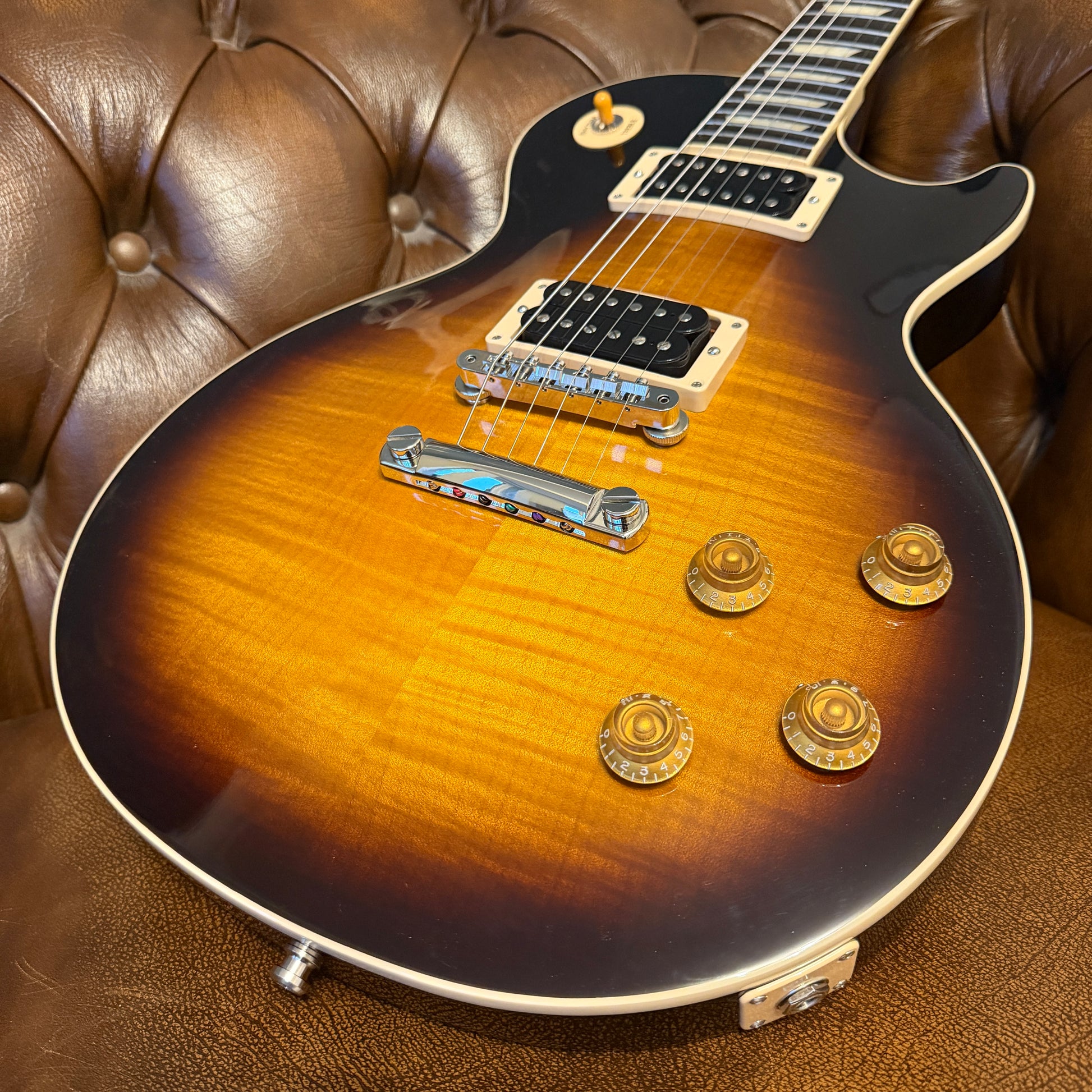 november burst vs tobacco burst LP guitar review Gibson Slash Les Paul Electric