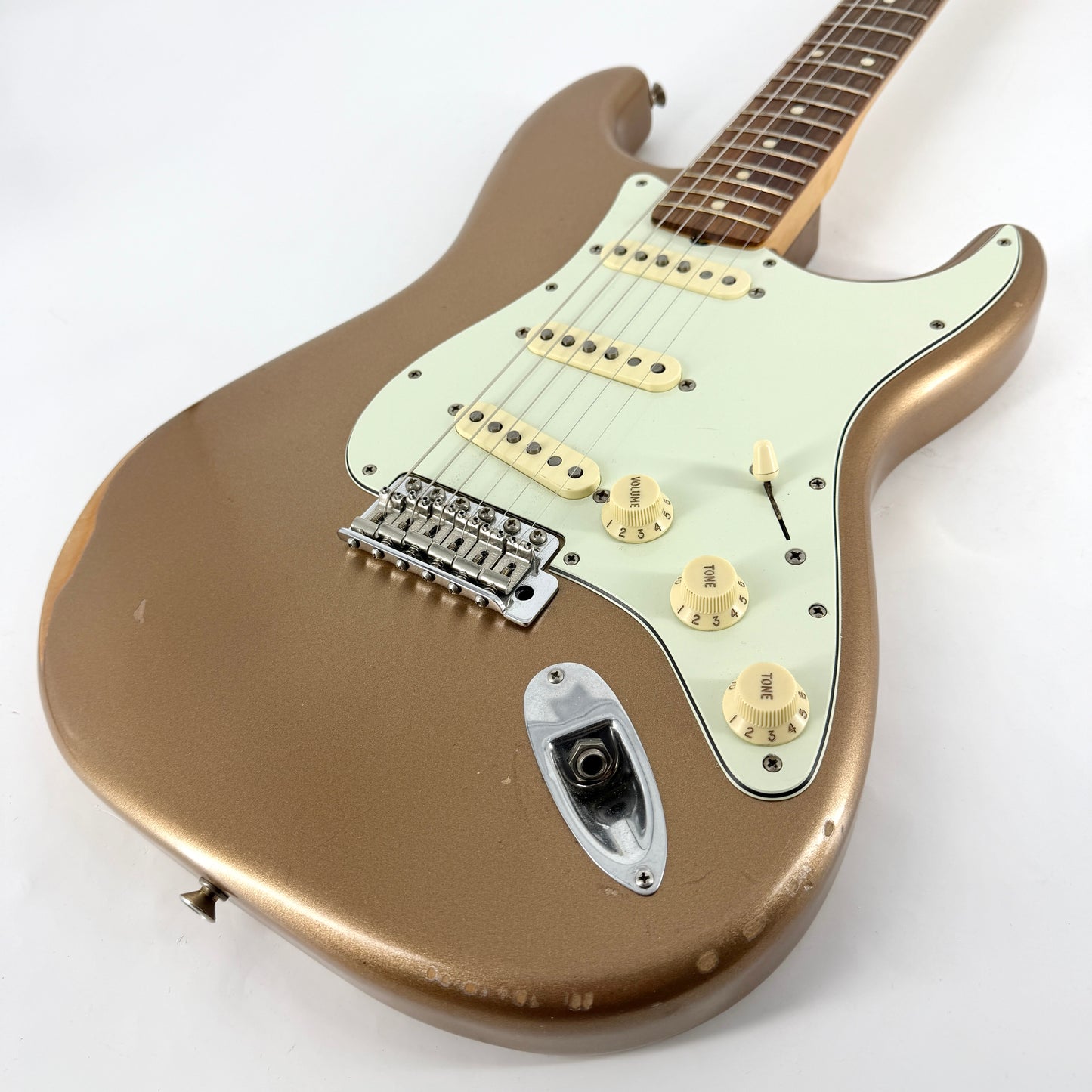 2021 Fender Vintera Road Worn 60’s Stratocaster – Firemist Gold