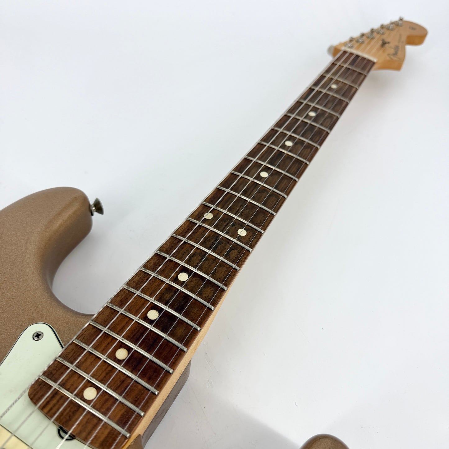 2021 Fender Vintera Road Worn 60’s Stratocaster – Firemist Gold