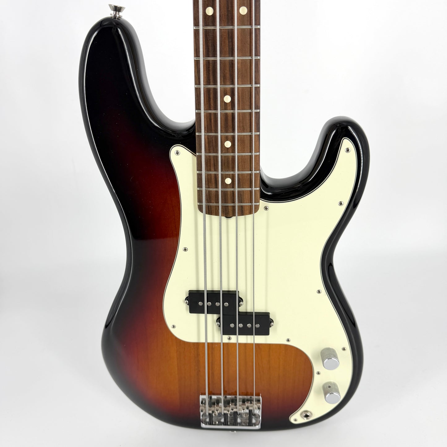 2017 Fender American Professional Precision Bass - 3 Tone Sunburst