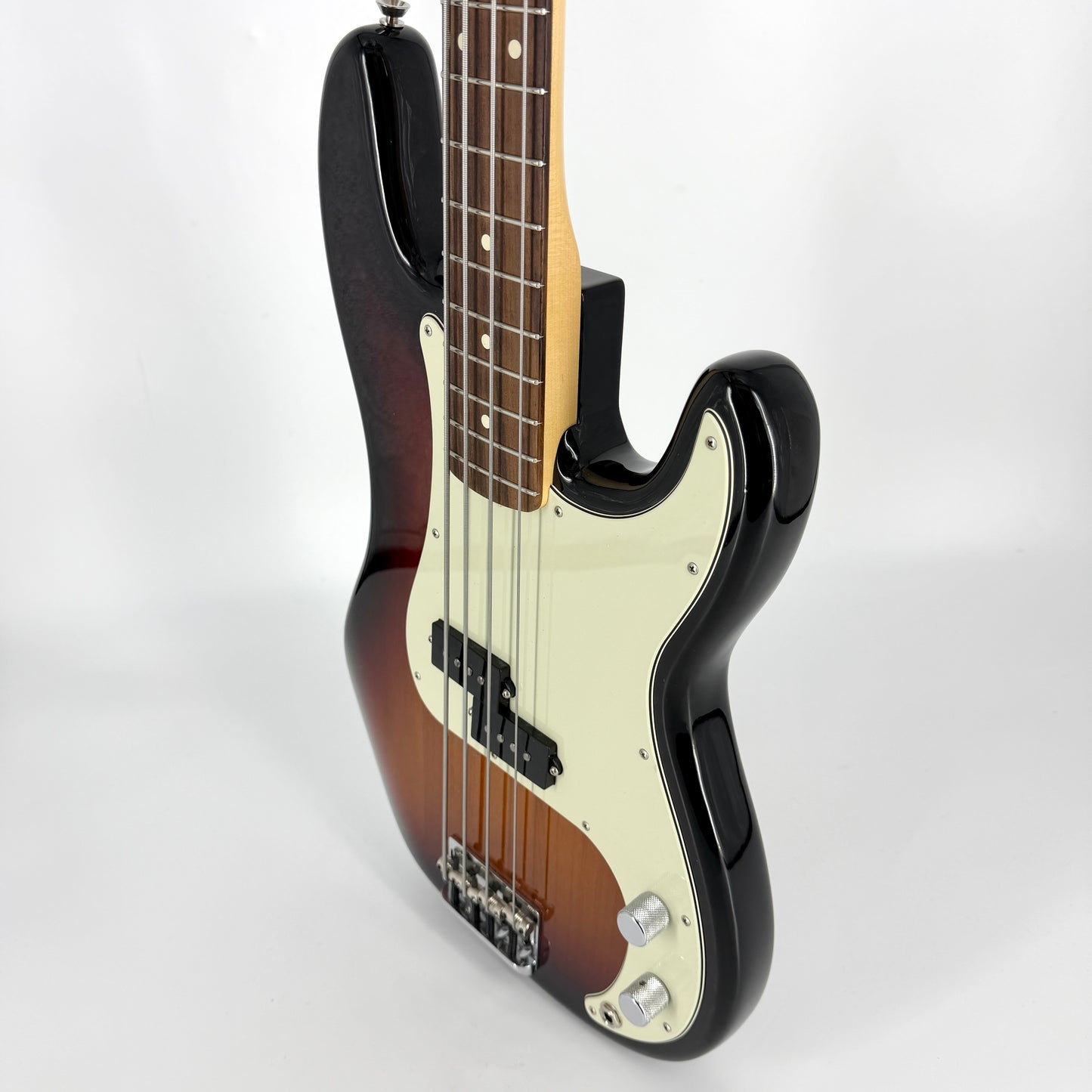 2017 Fender American Professional Precision Bass - 3 Tone Sunburst