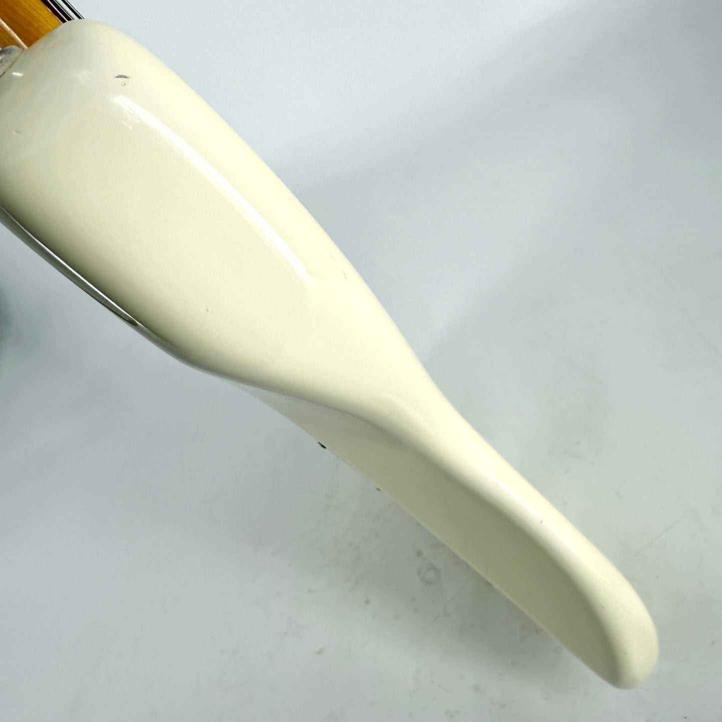 2010 Fender American Vintage ’62 Reissue Stratocaster – Olympic White
