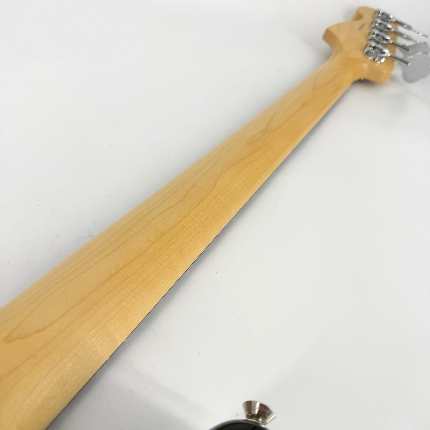 2017 Fender American Professional Precision Bass - 3 Tone Sunburst