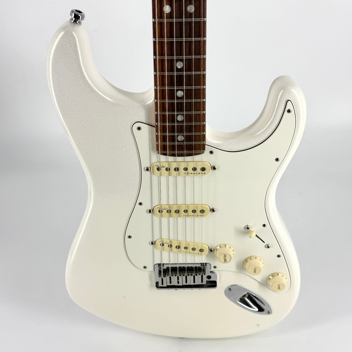 2022 Fender American Ultra Stratocaster – Arctic Pearl