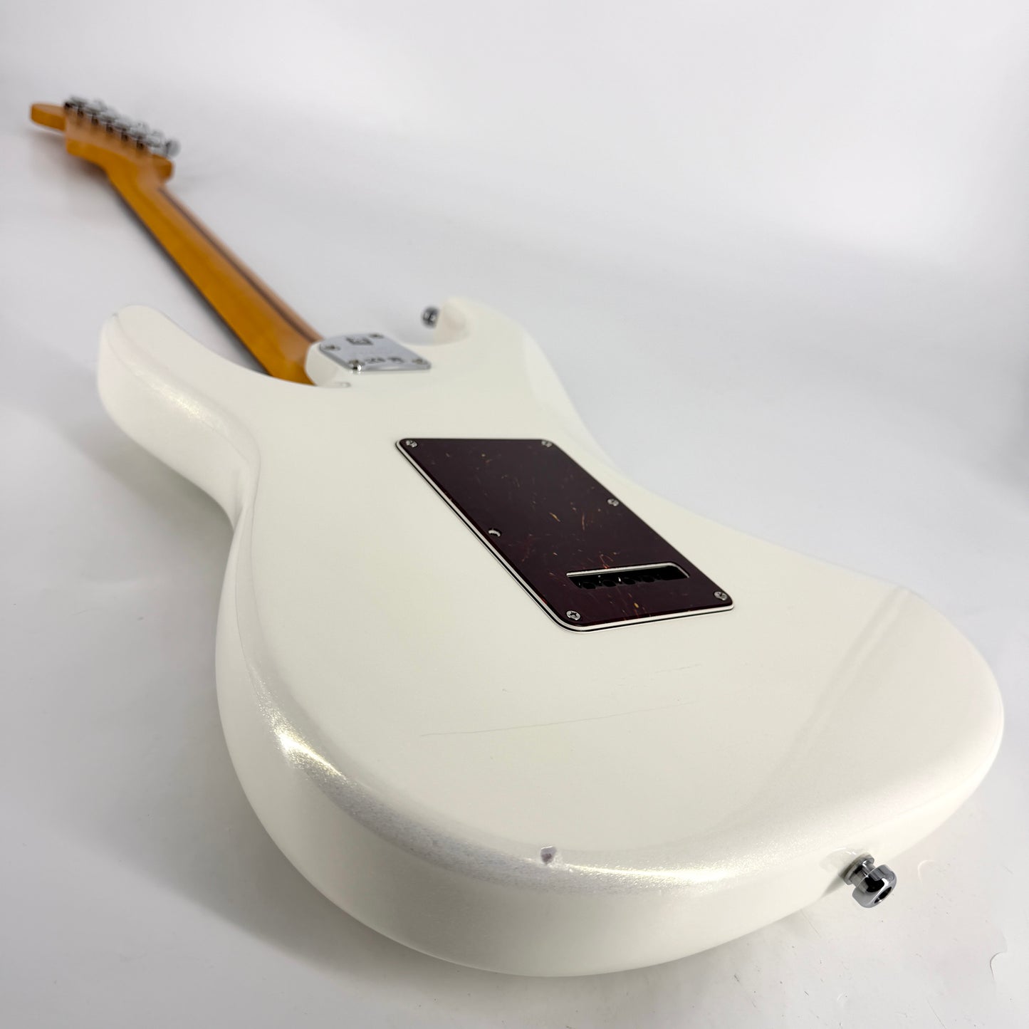 2022 Fender American Ultra Stratocaster – Arctic Pearl