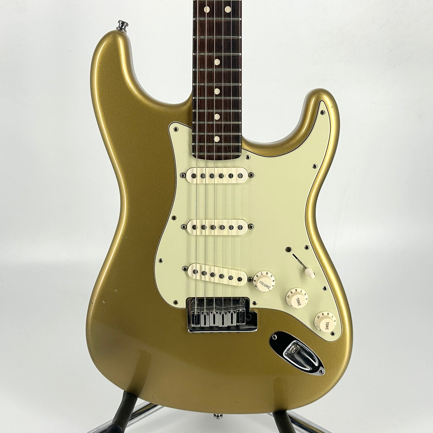 2009 Fender Custom Shop Custom Deluxe Stratocaster - HLE Gold