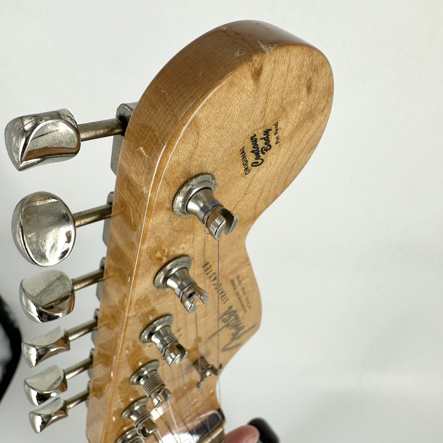 1998 Fender Custom Shop Custom Thinline Stratocaster – Bing Cherry Transparent