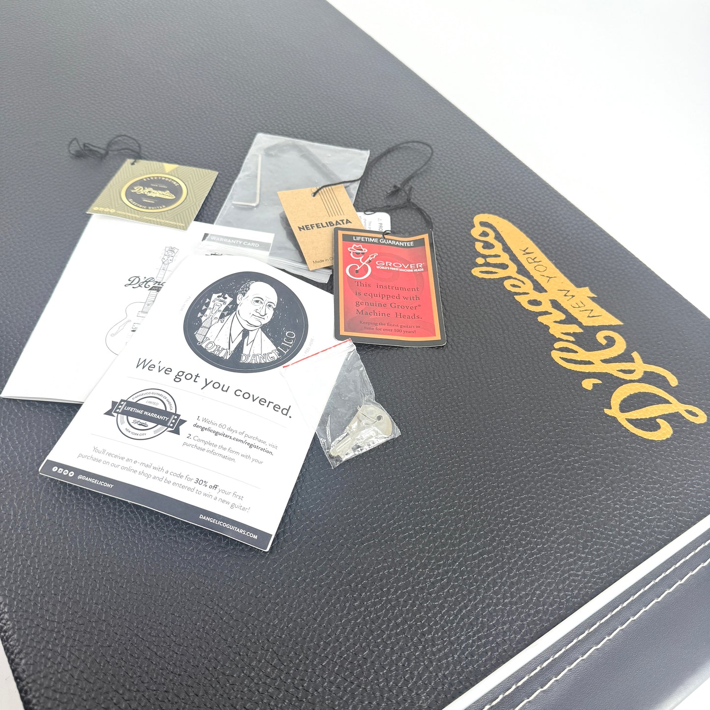 2022 D'Angelico Deluxe Brighton - Vintage Sunburst