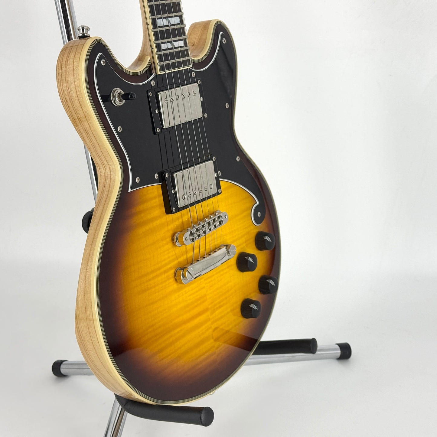 2022 D'Angelico Deluxe Brighton - Vintage Sunburst