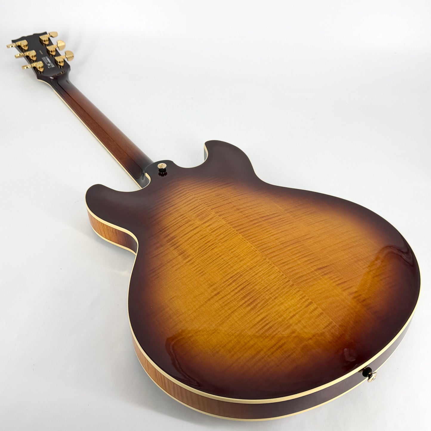 2022 Yamaha SA2200 - Violin Sunburst