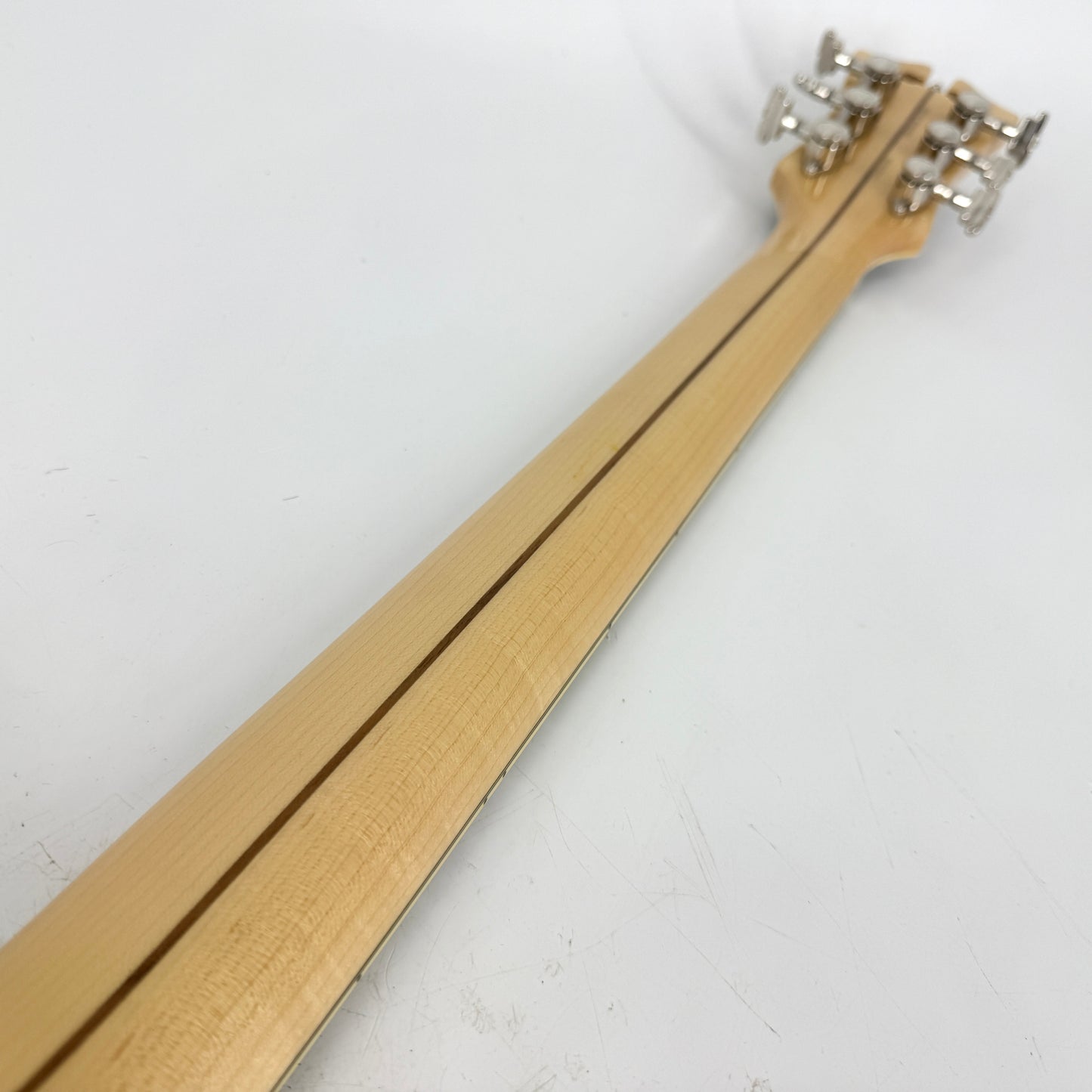 2022 D'Angelico Deluxe Brighton - Vintage Sunburst