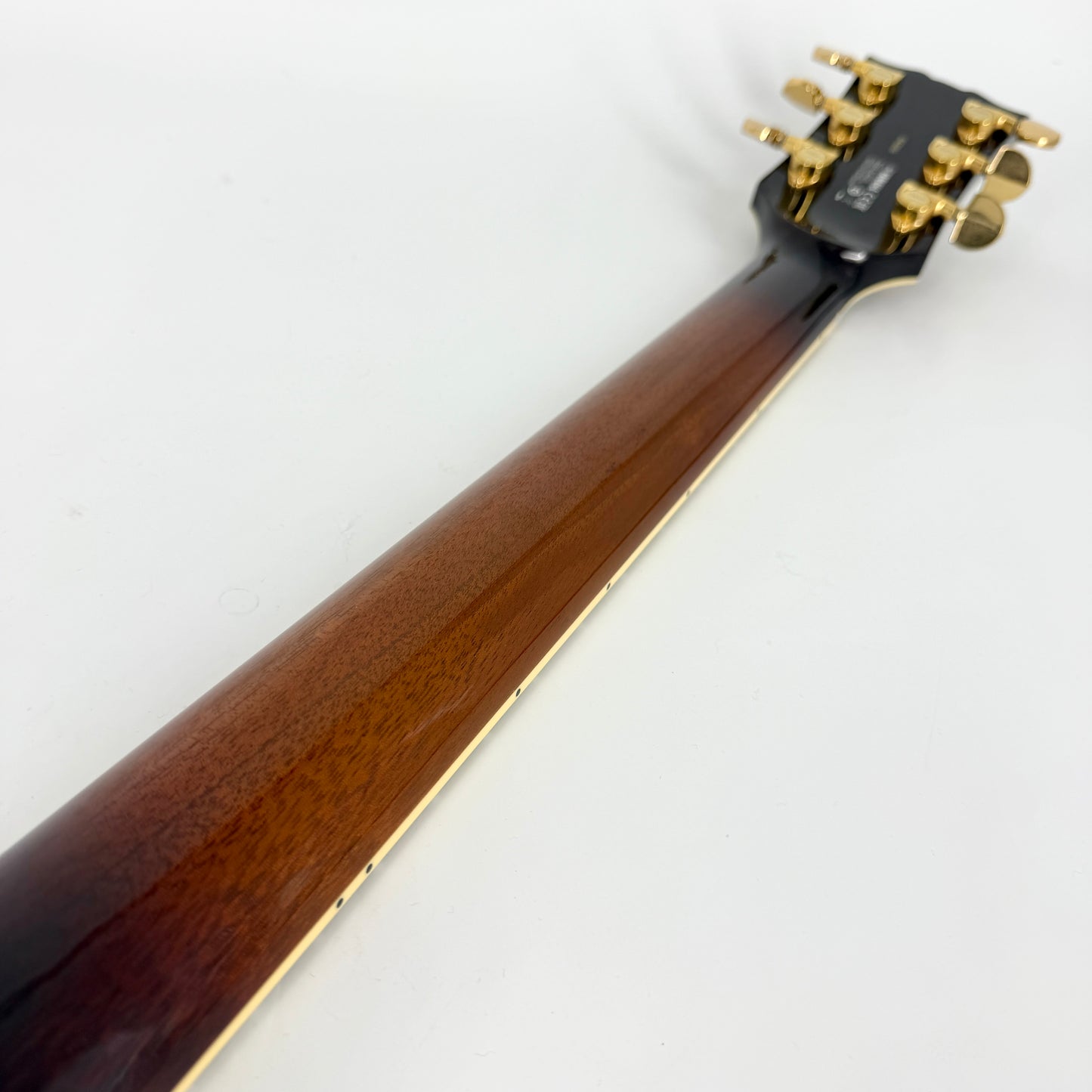 2022 Yamaha SA2200 - Violin Sunburst