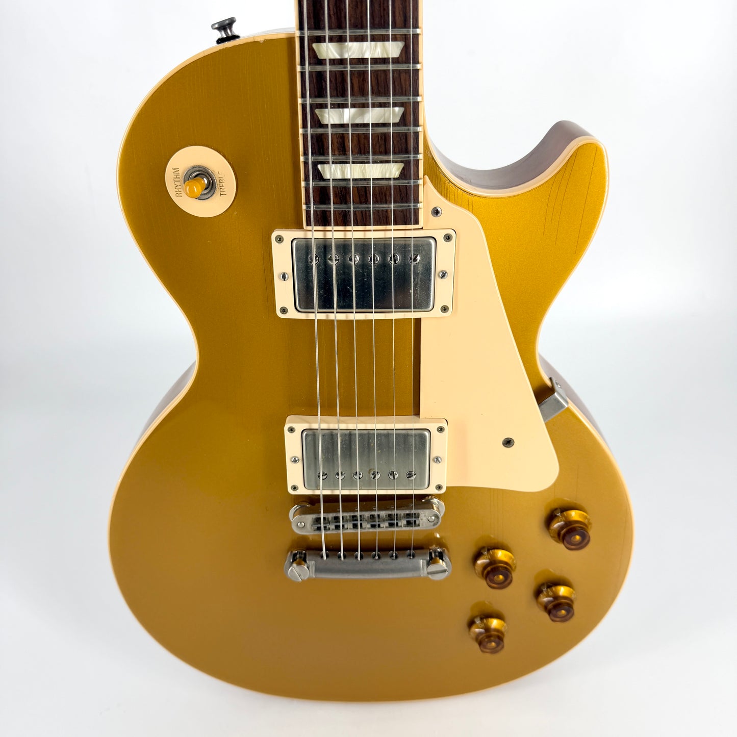 2005 Gibson Les Paul Standard – Gold Top