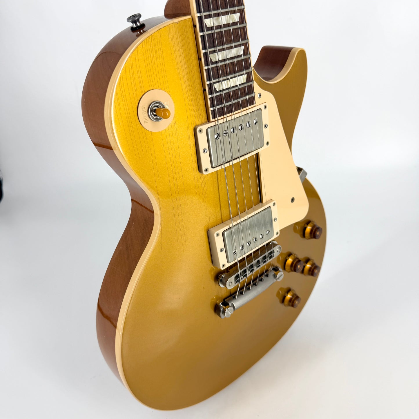 2005 Gibson Les Paul Standard – Gold Top