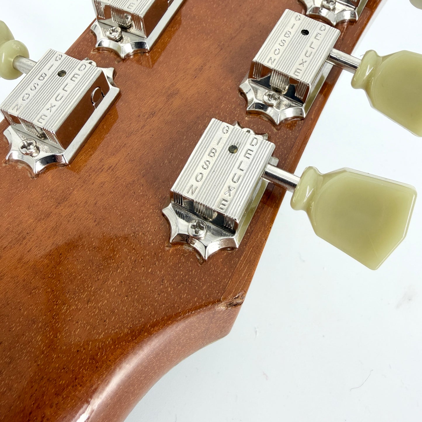 2005 Gibson Les Paul Standard – Gold Top