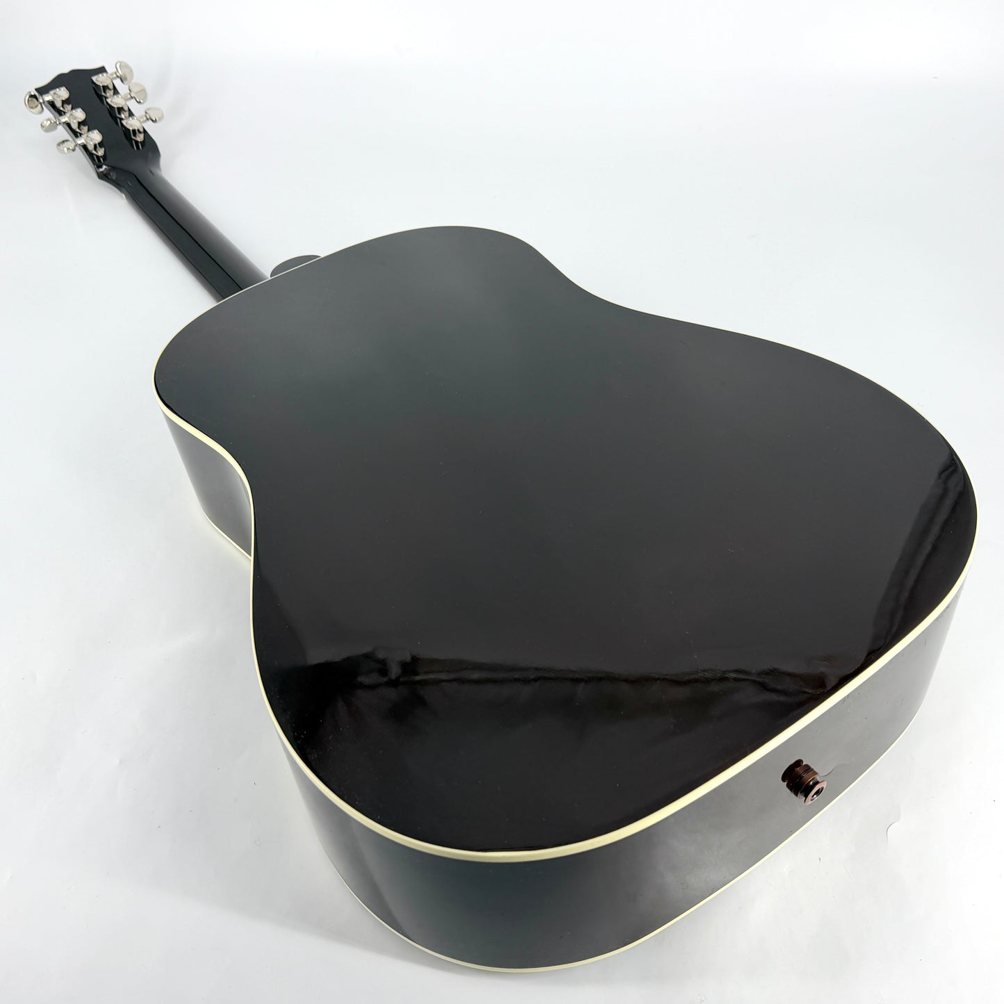2024 Gibson J-45 Standard Exclusive – Tri Burst VOS