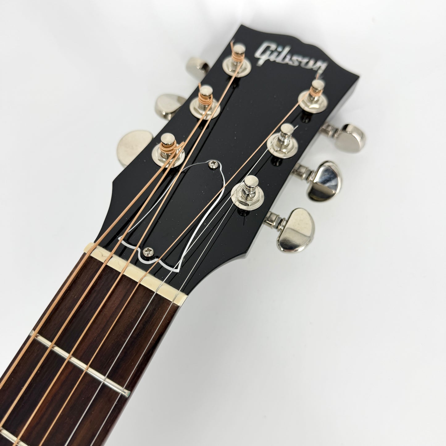 2024 Gibson J-45 Standard Exclusive – Tri Burst VOS