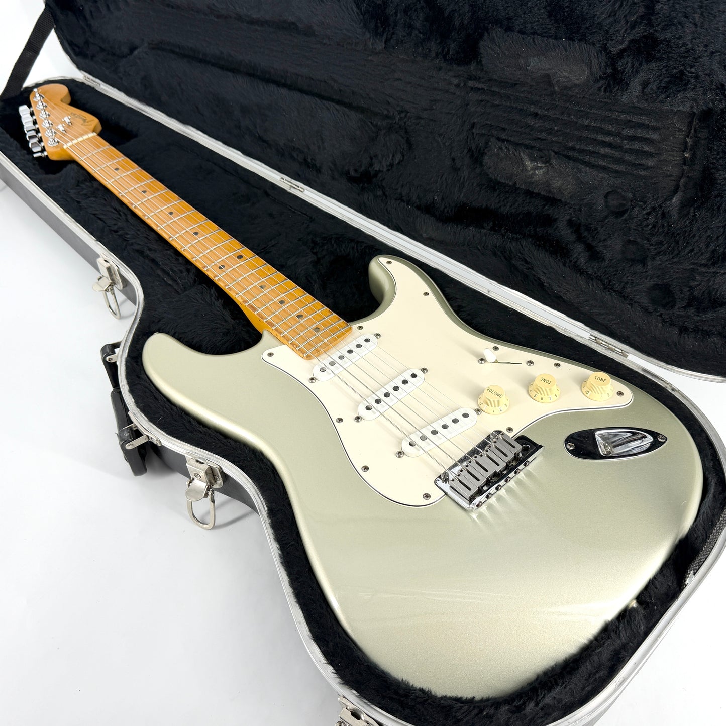 1998 Fender American Standard Stratocaster - Inca Silver
