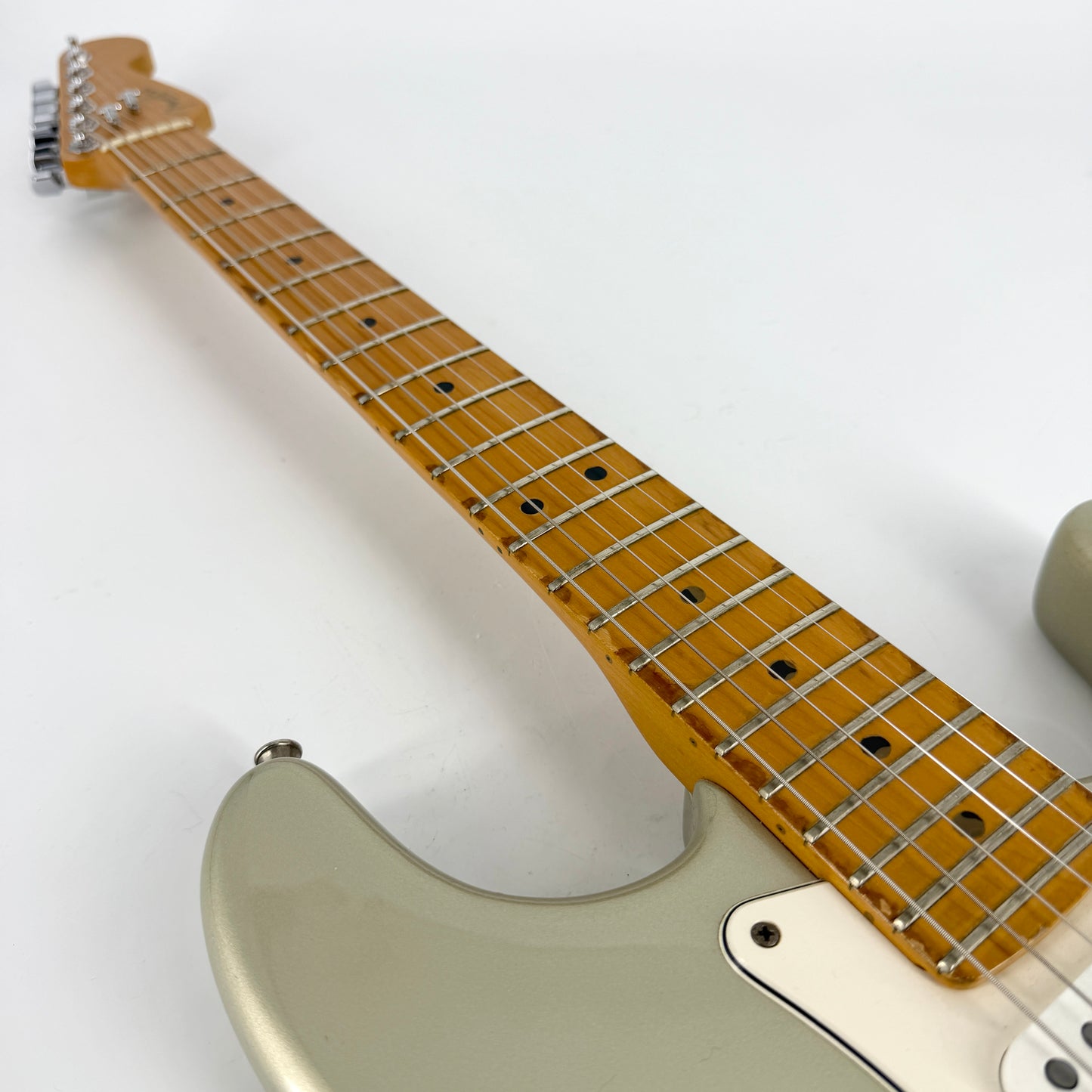 1998 Fender American Standard Stratocaster - Inca Silver