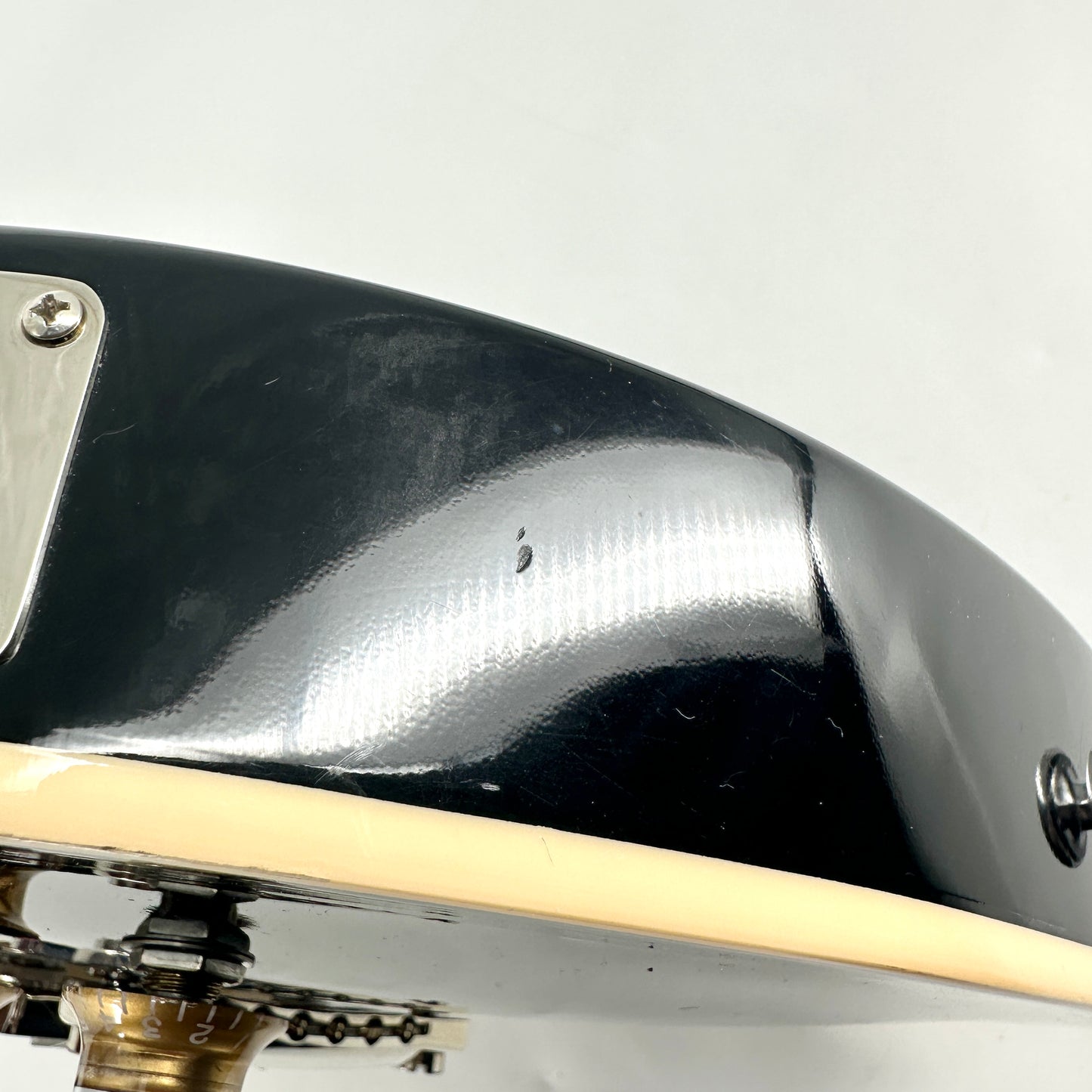 2019 Gibson Les Paul Classic – Ebony