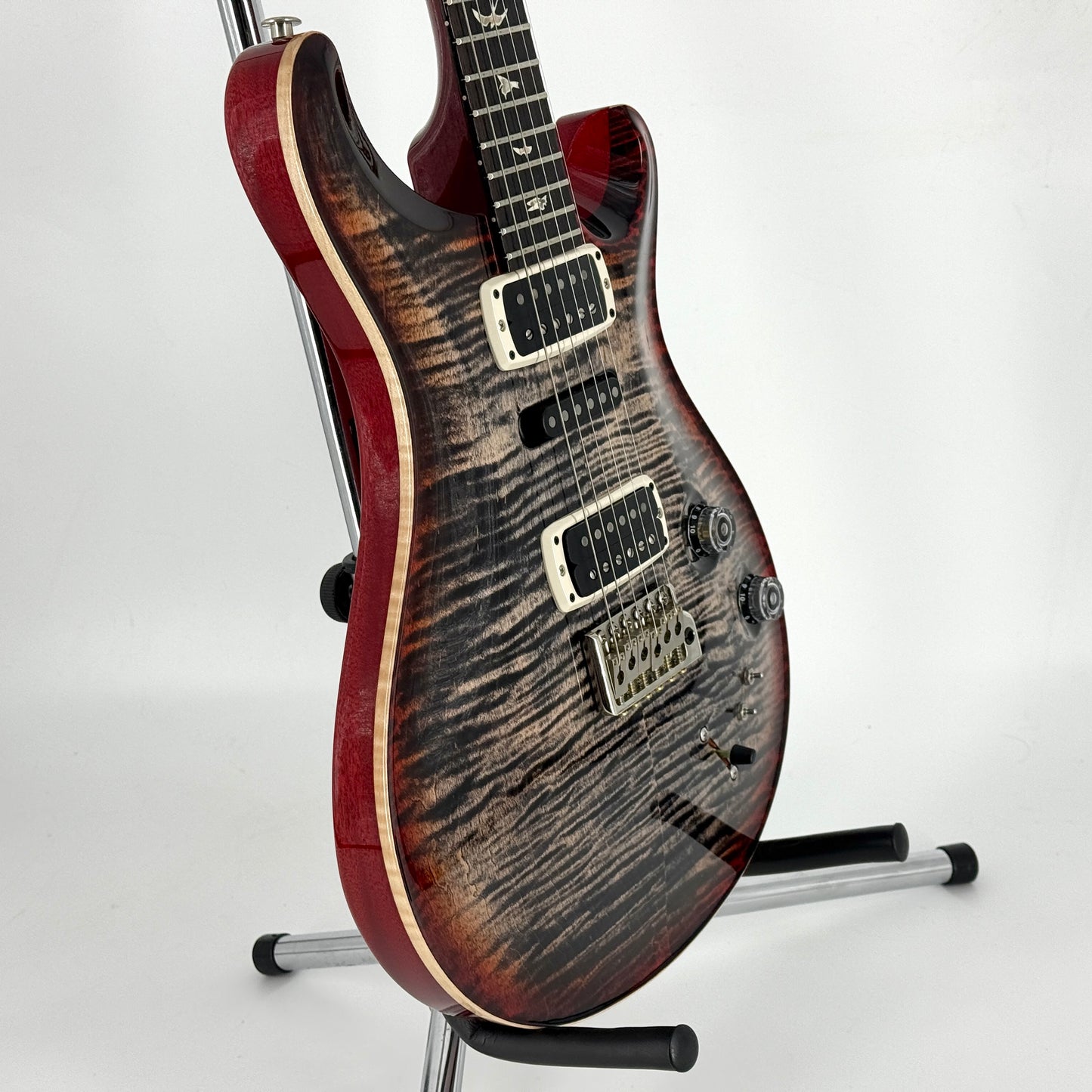 2023 PRS Modern Eagle V - Cherry Charcoal Burst