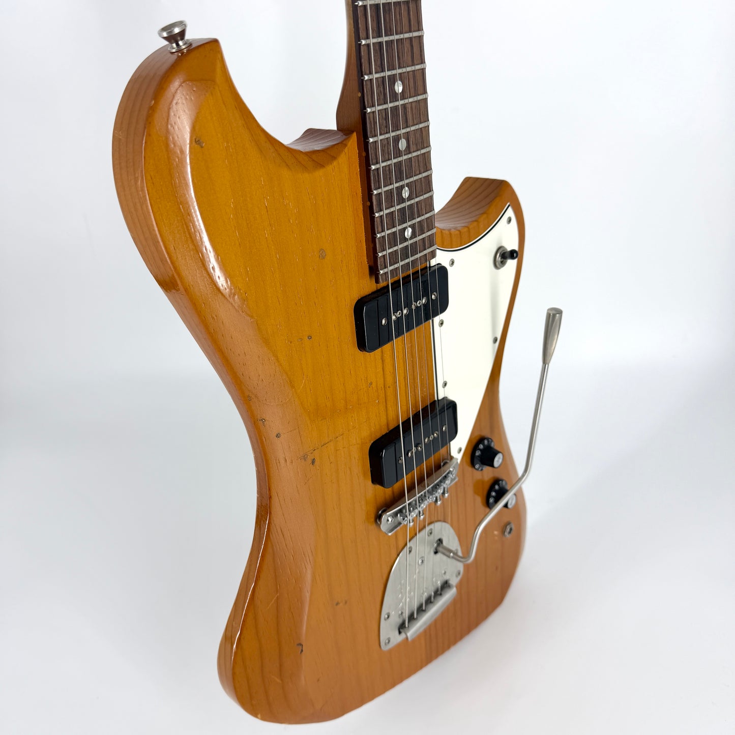 2025 Novo Nucleus Voltur J Light Distress – Amber