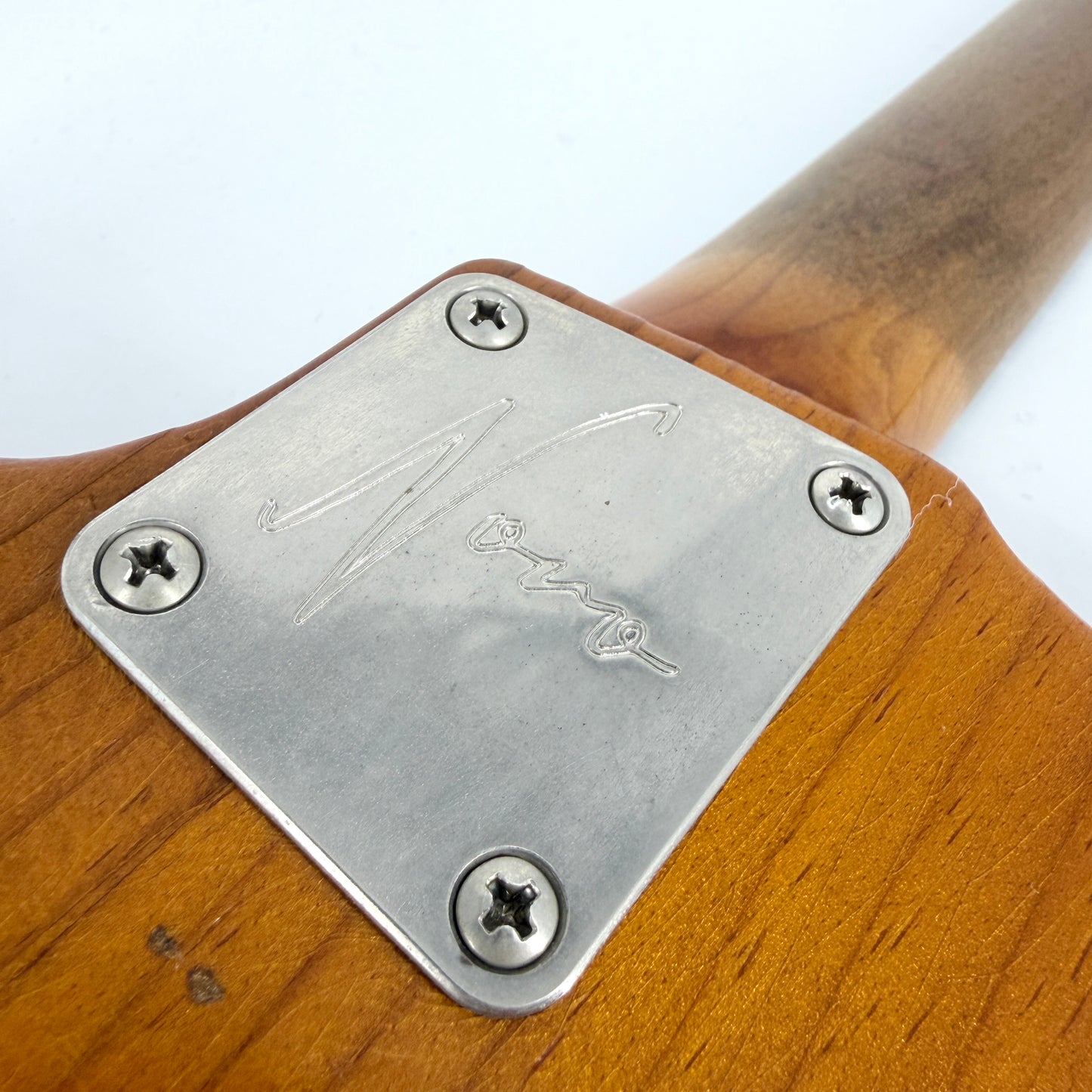 2025 Novo Nucleus Voltur J Light Distress – Amber