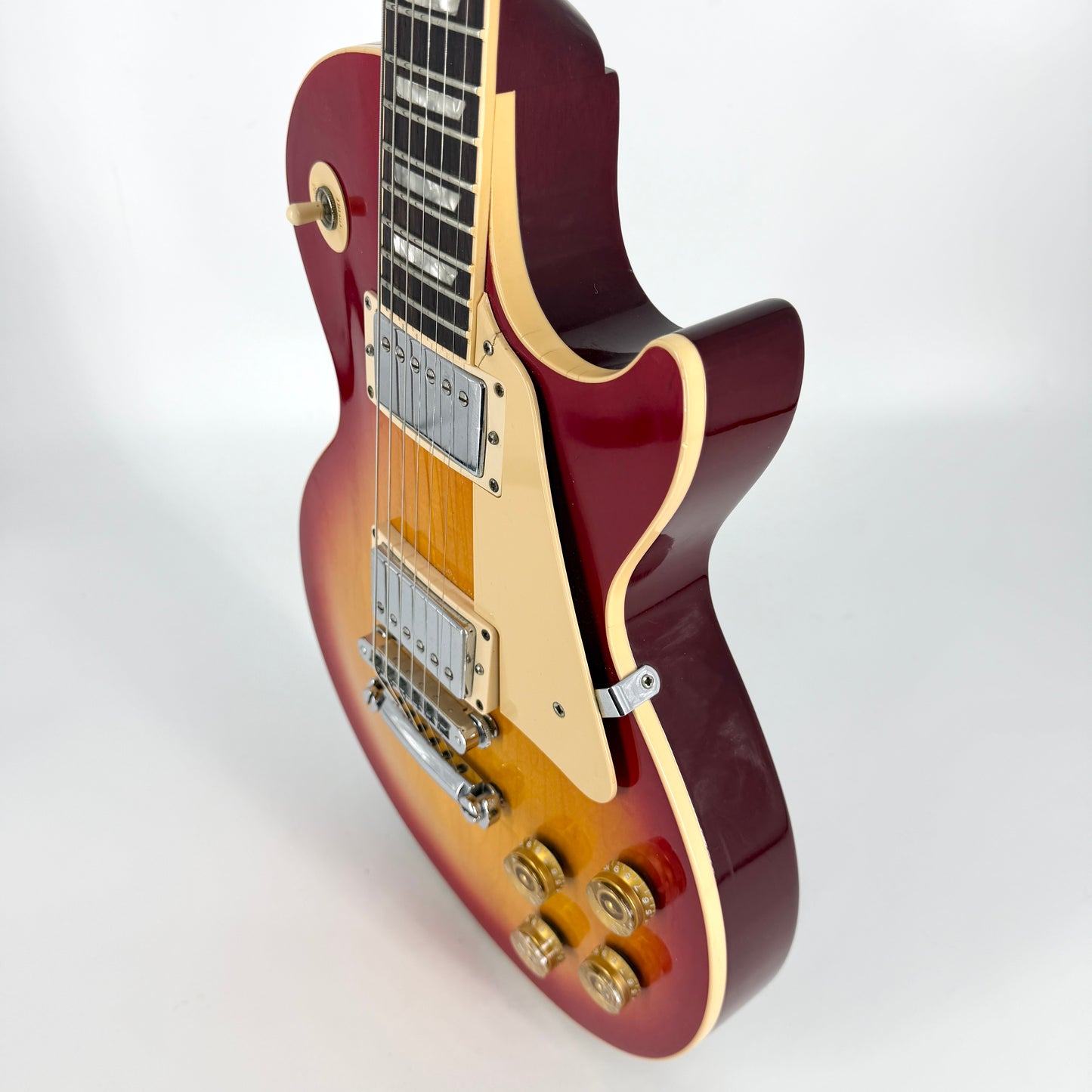 1997 Gibson Les Paul Standard – Cherry Sunburst