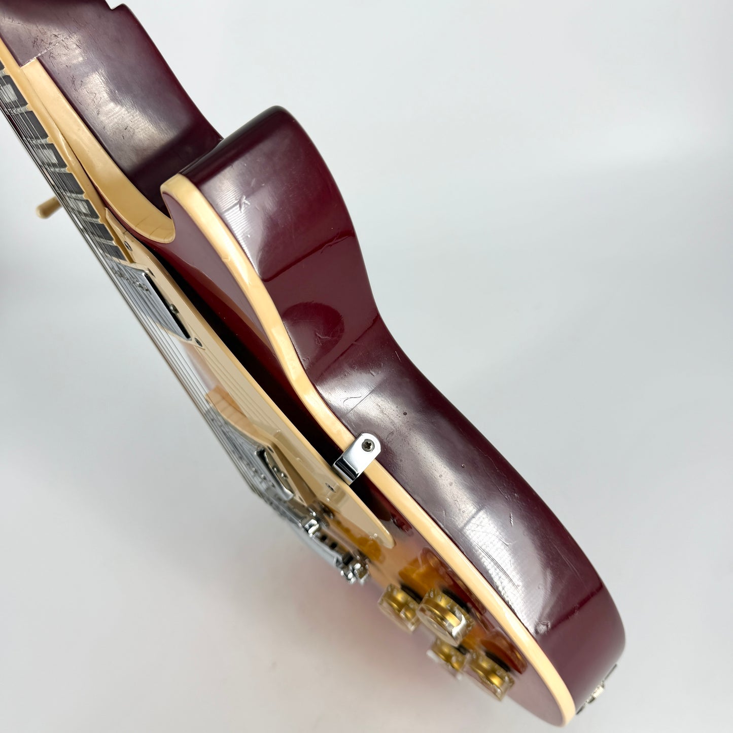 1997 Gibson Les Paul Standard – Cherry Sunburst