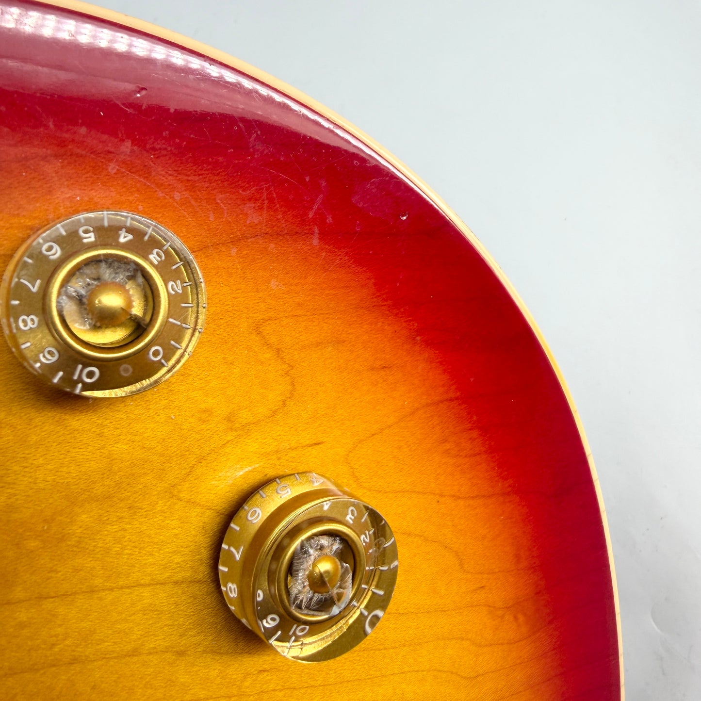 1997 Gibson Les Paul Standard – Cherry Sunburst