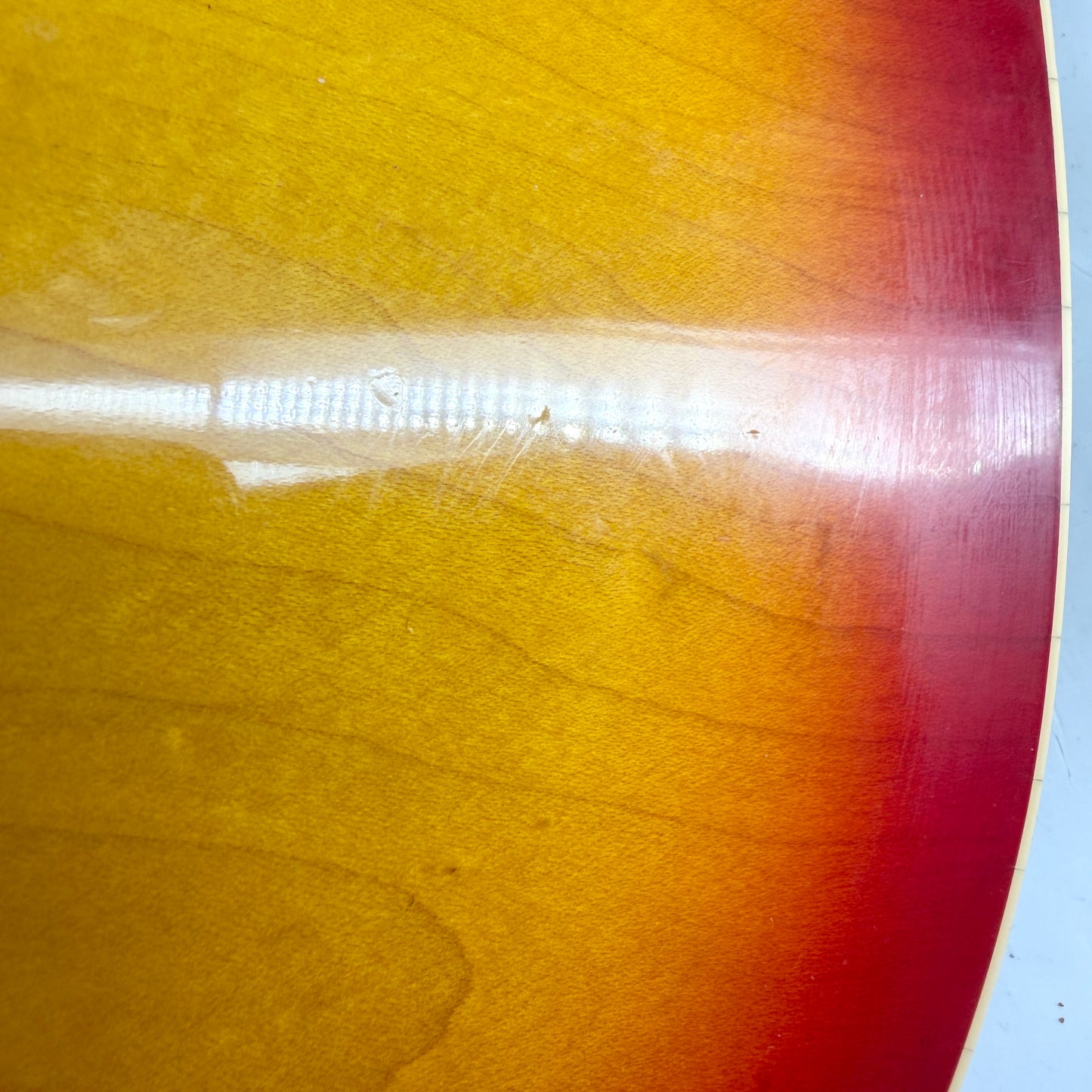 1997 Gibson Les Paul Standard – Cherry Sunburst