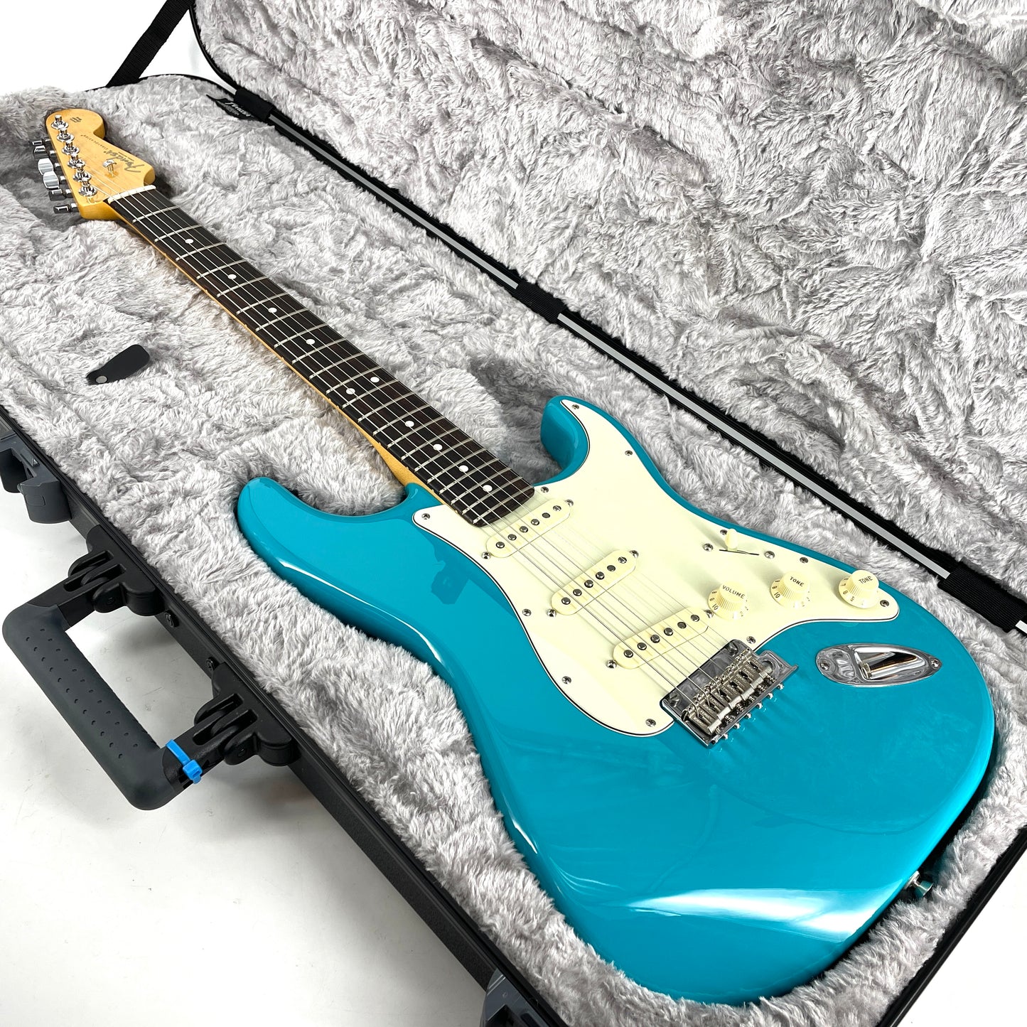 2021 Fender American Professional II Stratocaster – Miami Blue