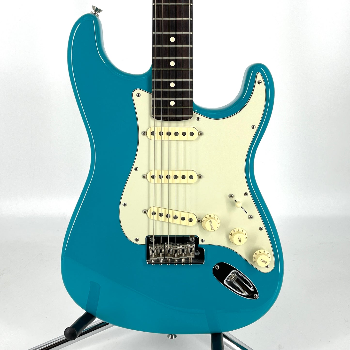 2021 Fender American Professional II Stratocaster – Miami Blue