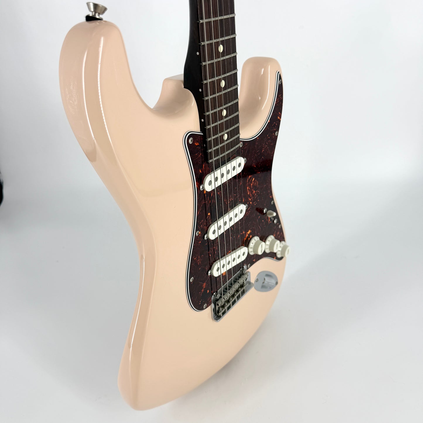 2021 Fender Limited Edition American Professional II Stratocaster Solid Rosewood Neck - Shell Pink