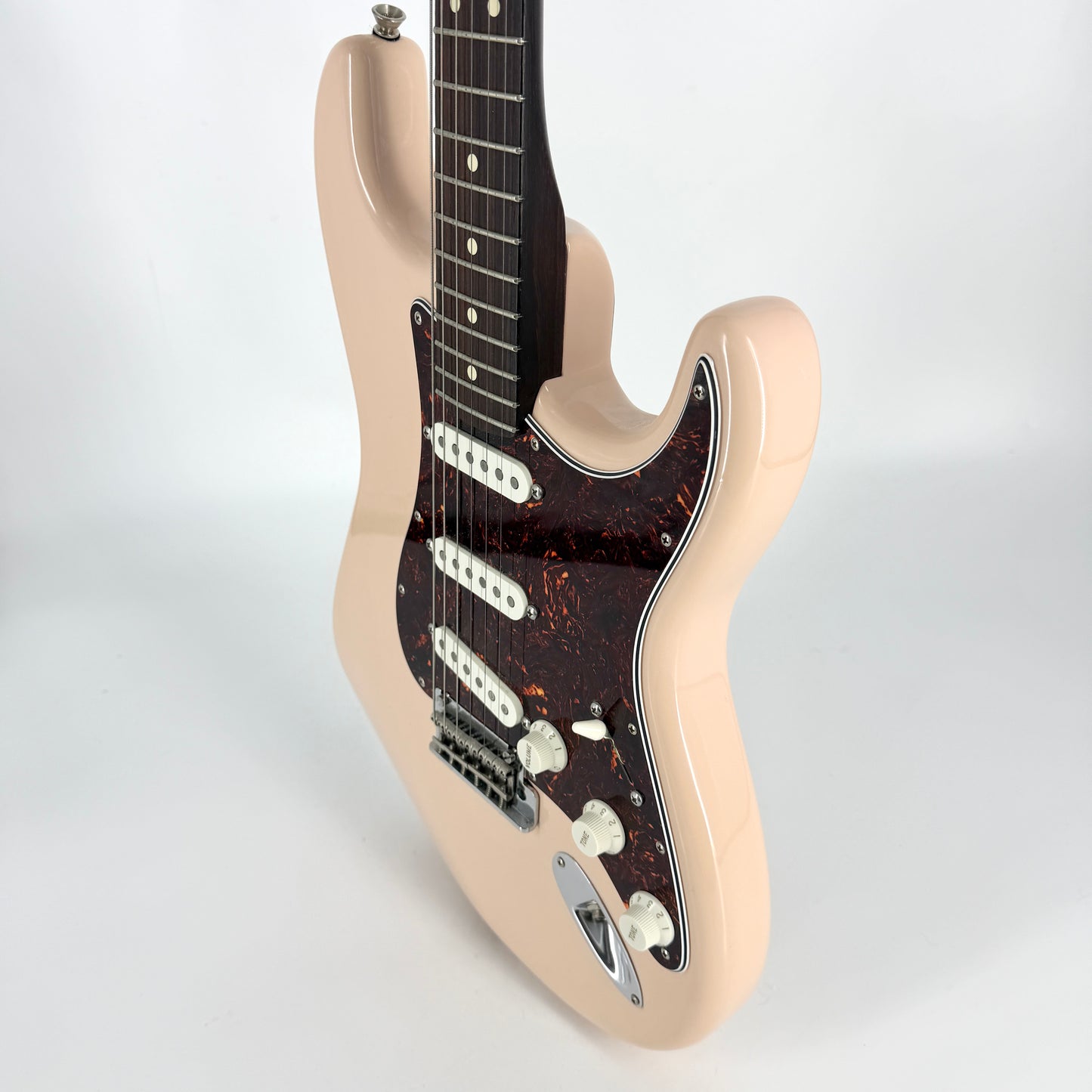 2021 Fender Limited Edition American Professional II Stratocaster Solid Rosewood Neck - Shell Pink