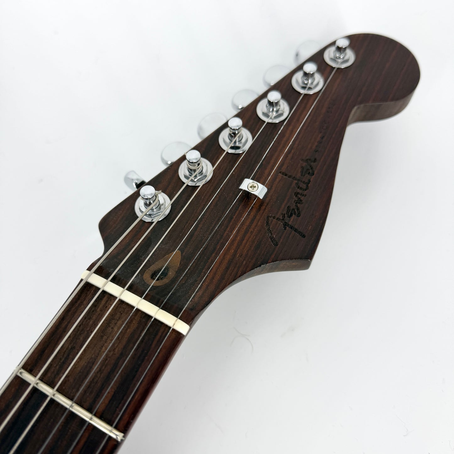 2021 Fender Limited Edition American Professional II Stratocaster Solid Rosewood Neck - Shell Pink