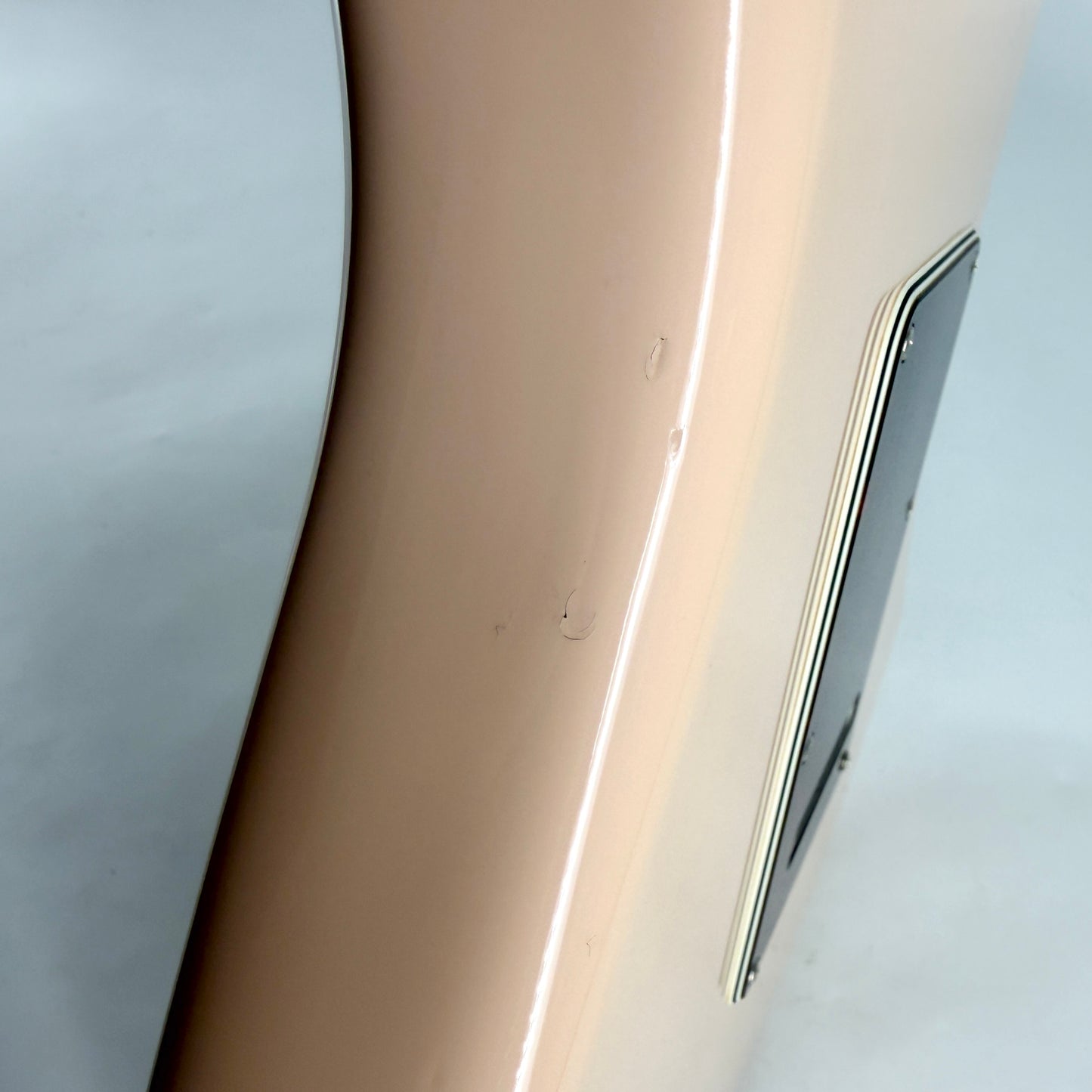2021 Fender Limited Edition American Professional II Stratocaster Solid Rosewood Neck - Shell Pink