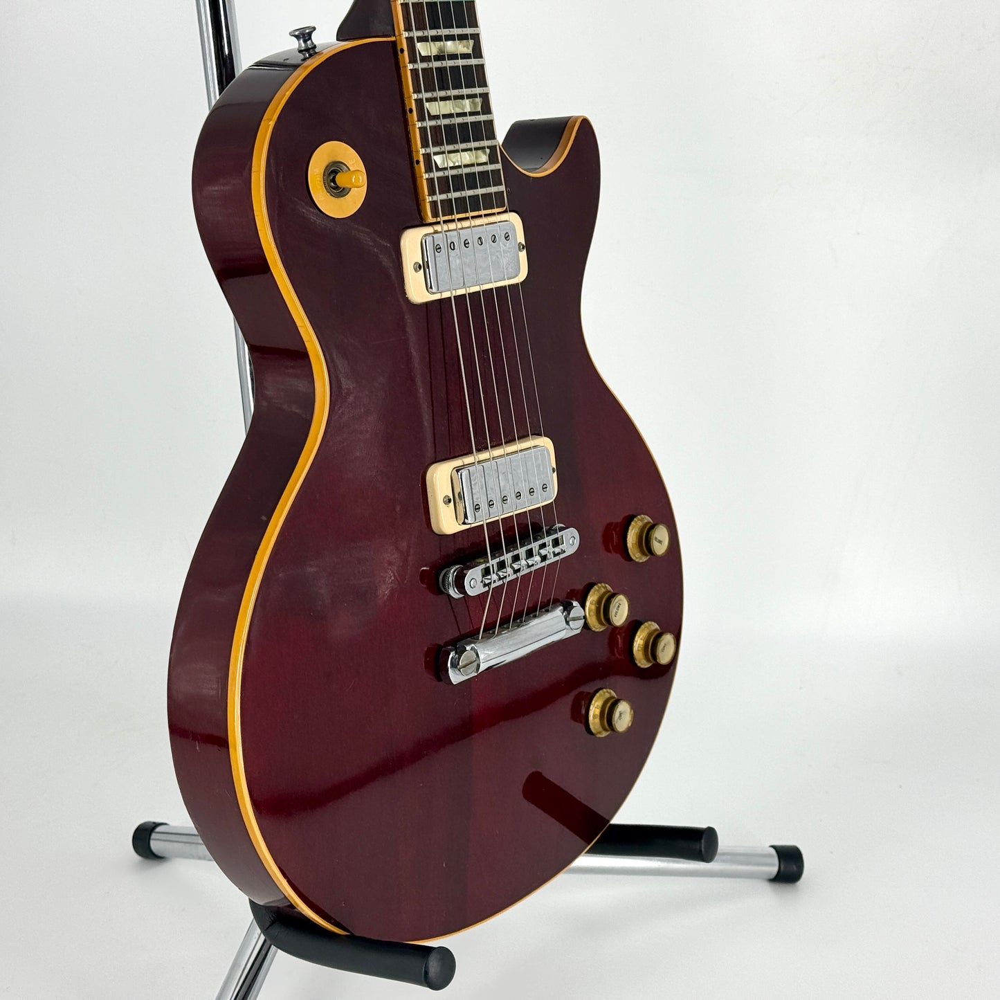 1977 Gibson Les Paul Deluxe – Wine Red