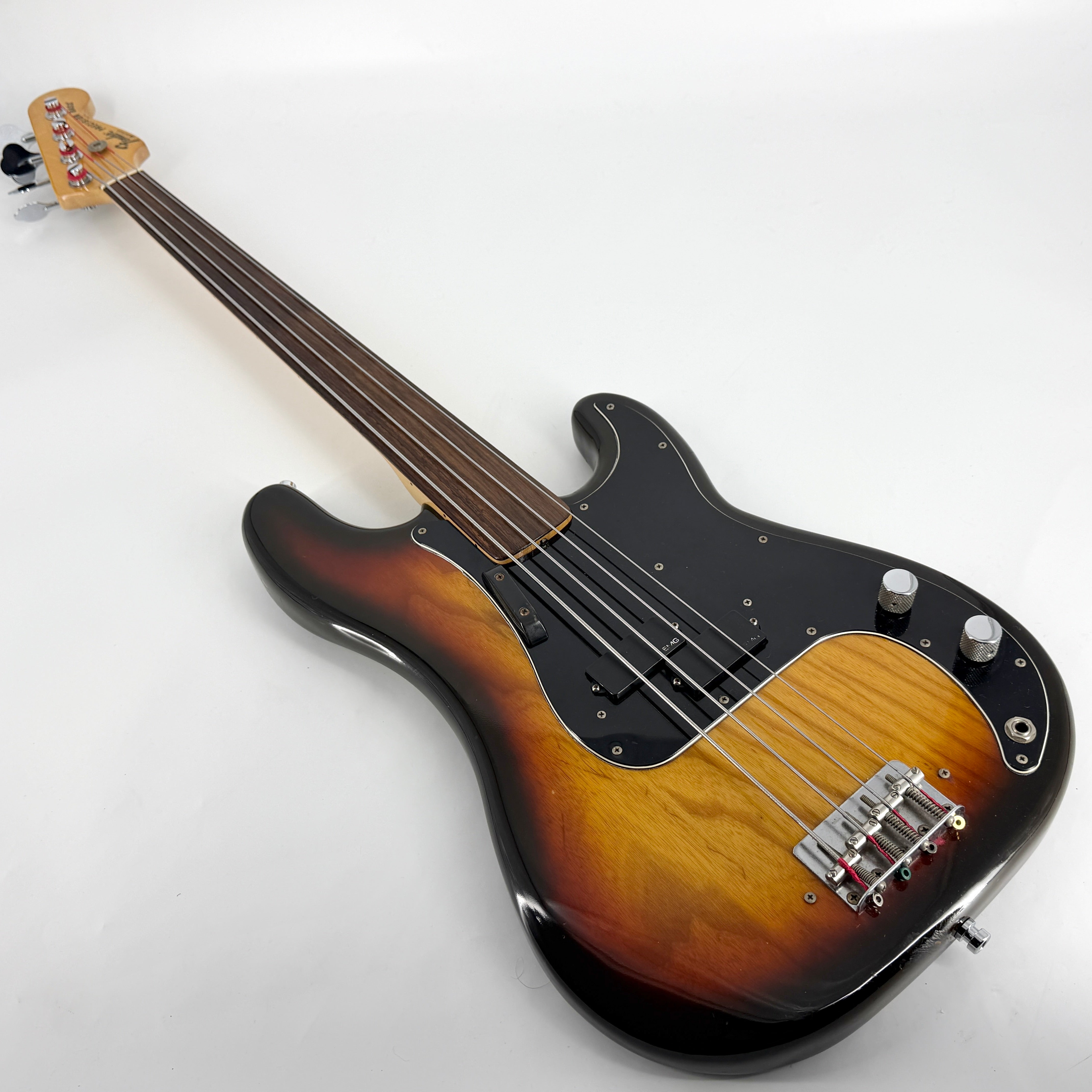 ベース Fender Precision Bass 1978 1978 Fender Fretless Precision Bass - Sunburst – Jordan Guitars
