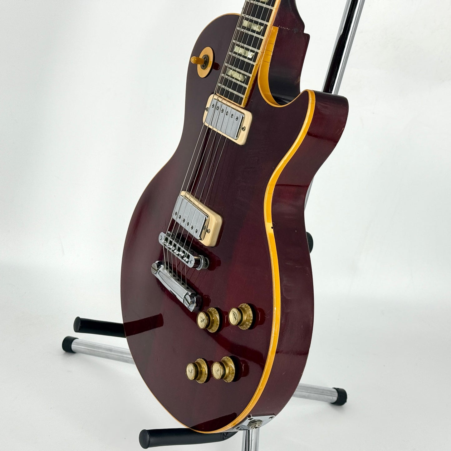 1977 Gibson Les Paul Deluxe – Wine Red