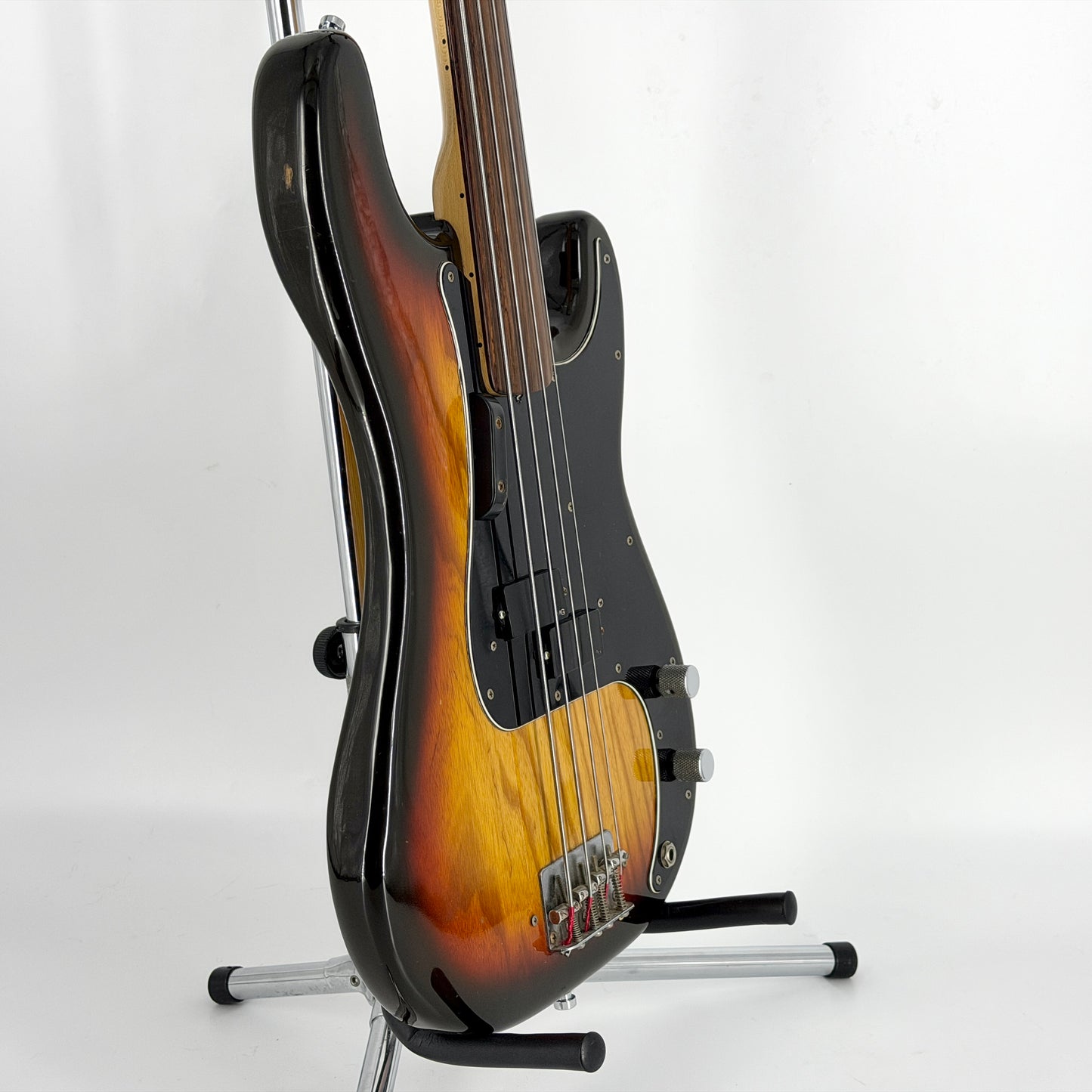 1978 Fender Fretless Precision Bass - Sunburst