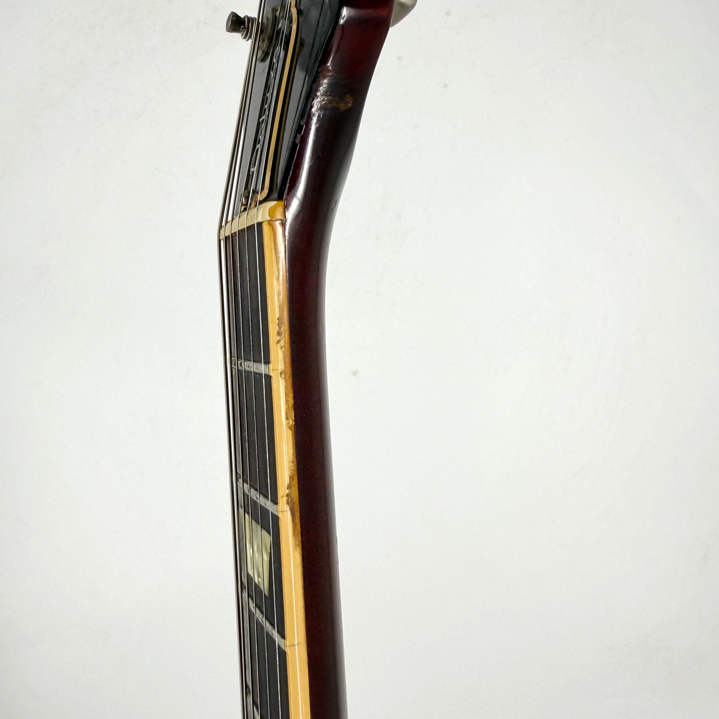 1977 Gibson Les Paul Deluxe – Wine Red