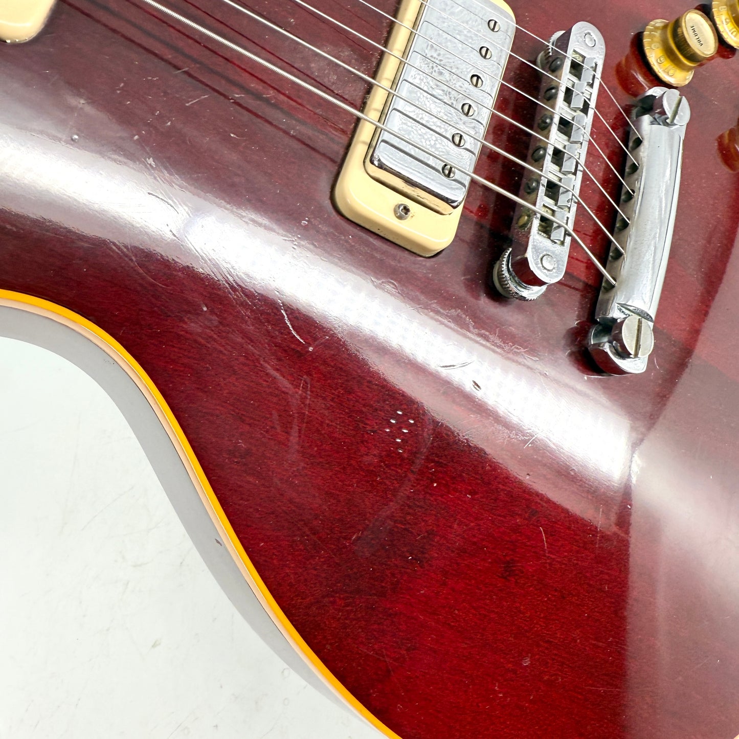 1977 Gibson Les Paul Deluxe – Wine Red