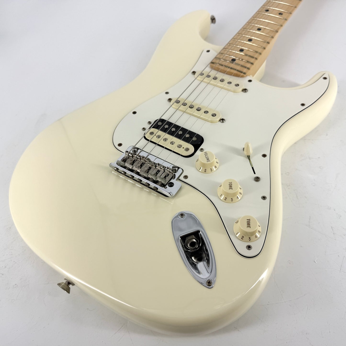 2019 Fender American Professional HSS Stratocaster – Olympic White