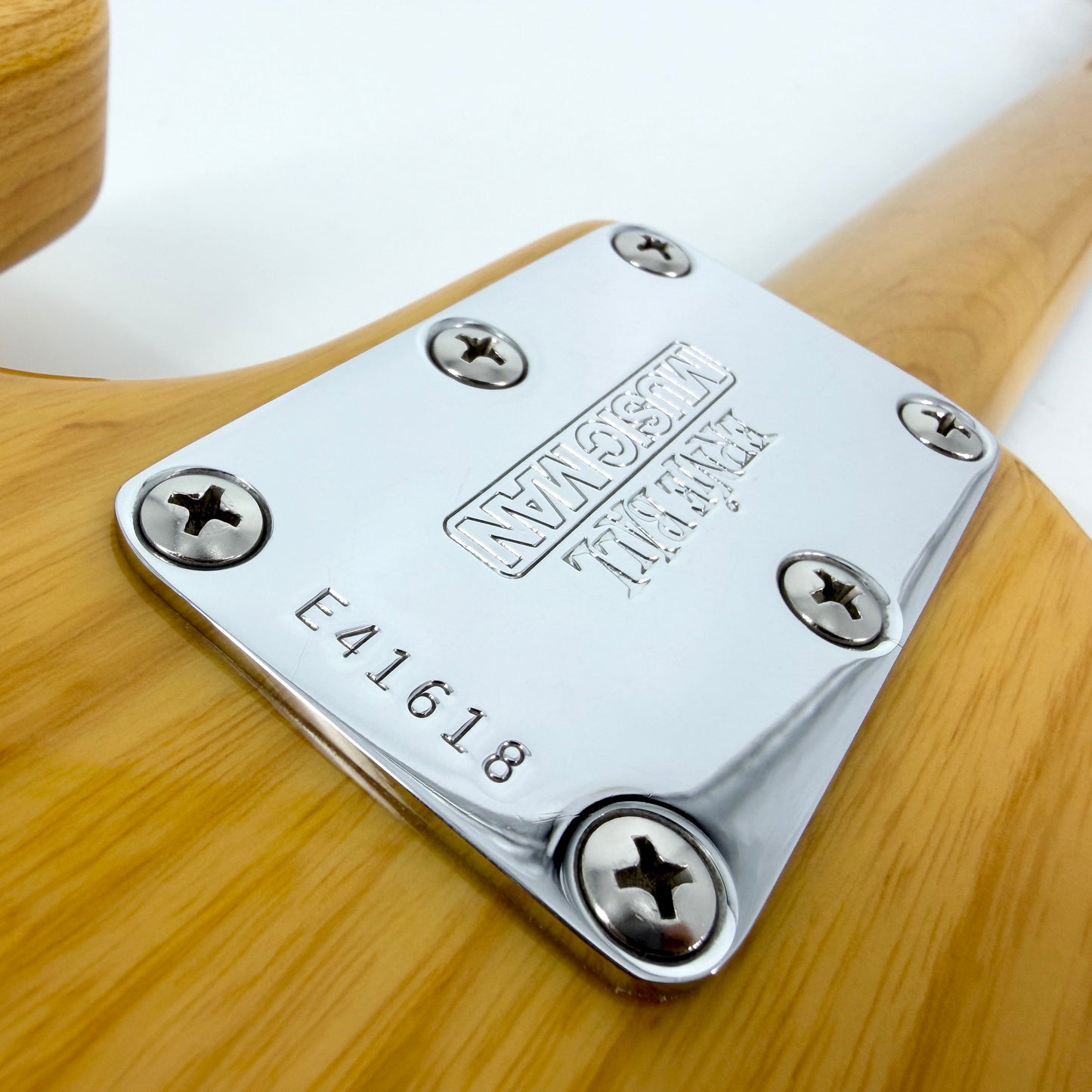 2004 Ernie Ball Music Man Stingray 3 EQ H Bass - Natural